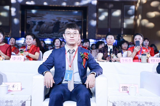 1763435937471738.jpeg 19法国国家科学院雷飘博士后.jpeg